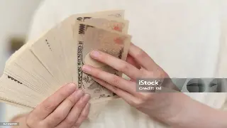 深圳奋斗者的还款故事：从负债累累到财务自由的逆袭之路 poster